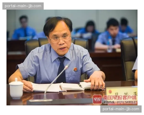 专栏观点：VAR在三月关键判罚中再次成为焦点，清晰与一致的尺度何在？