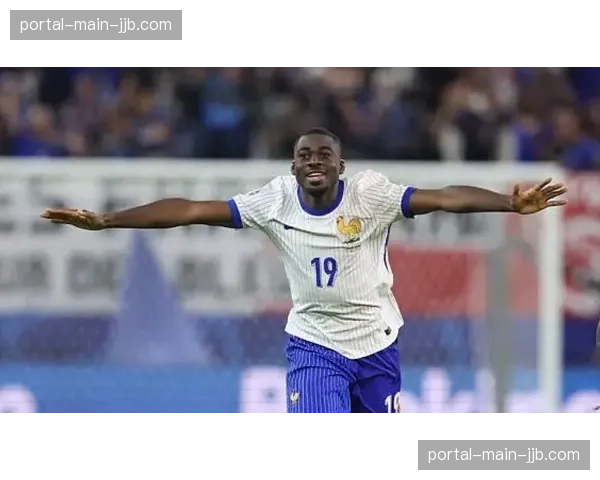 独家专访摩纳哥中场福法纳:“我的目标是再次穿上法国队战袍” 独家专访摩纳哥中场福法纳:“我的目标是再次穿上法国队战袍”